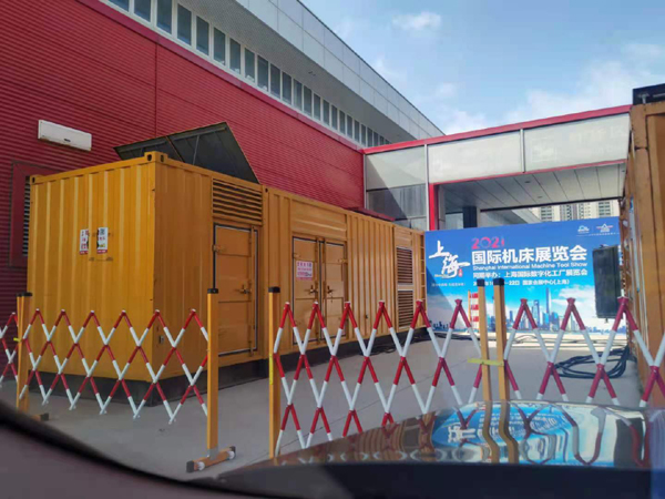 兴宾发电车出租-发电机无电压或电压太低怎么办？