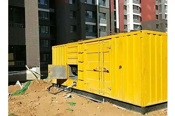 兴宾发电机租赁中燃油压力过低会对发动机的哪些部件造成损坏？