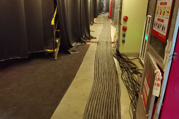 兴宾柴油发电机组的输出电压可以调节到哪些范围？